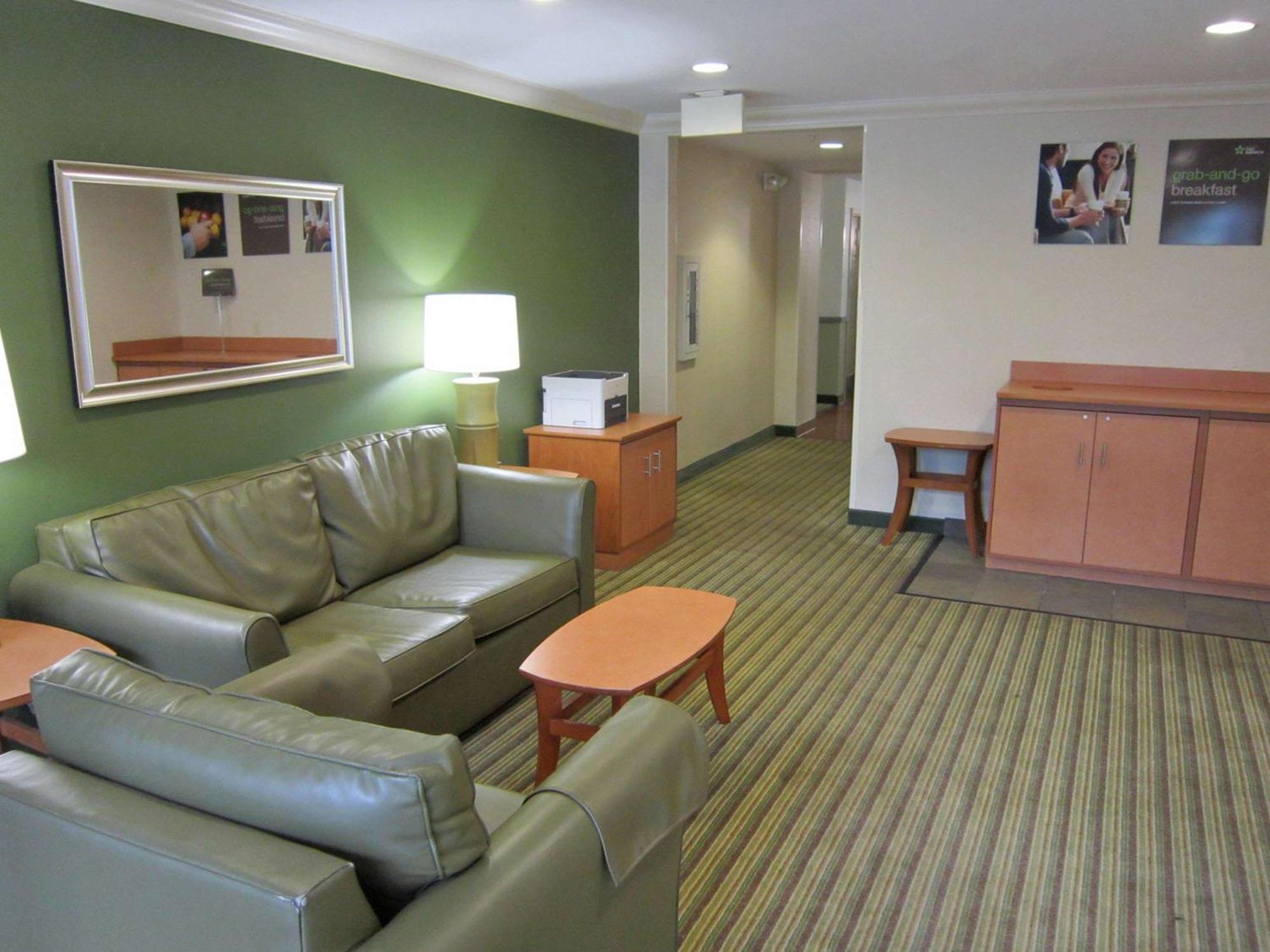 Extended Stay America Suites - Fort Lauderdale - Cypress Creek - Nw 6Th Way Bagian luar foto