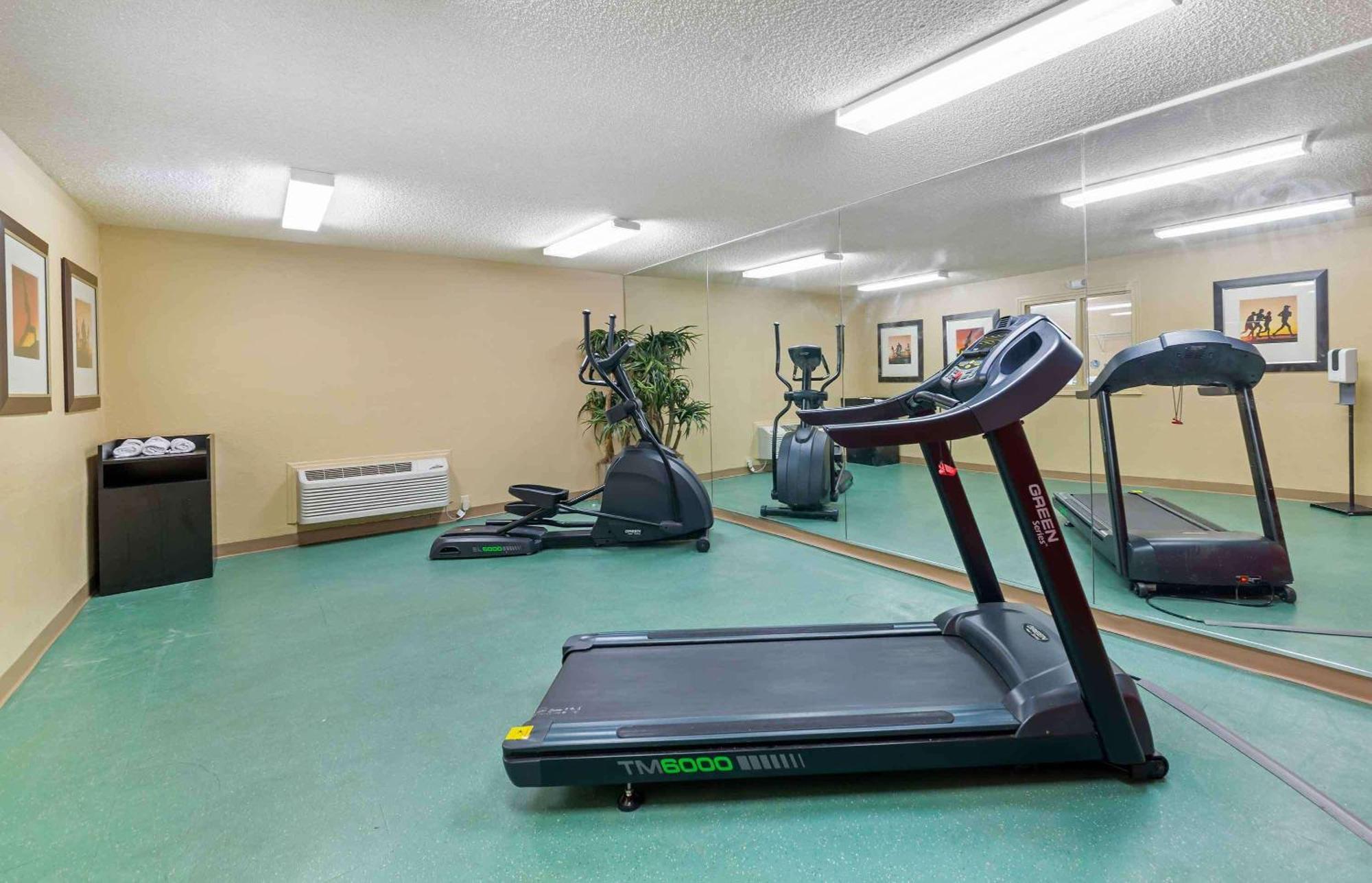 Extended Stay America Suites - Fort Lauderdale - Cypress Creek - Nw 6Th Way Bagian luar foto