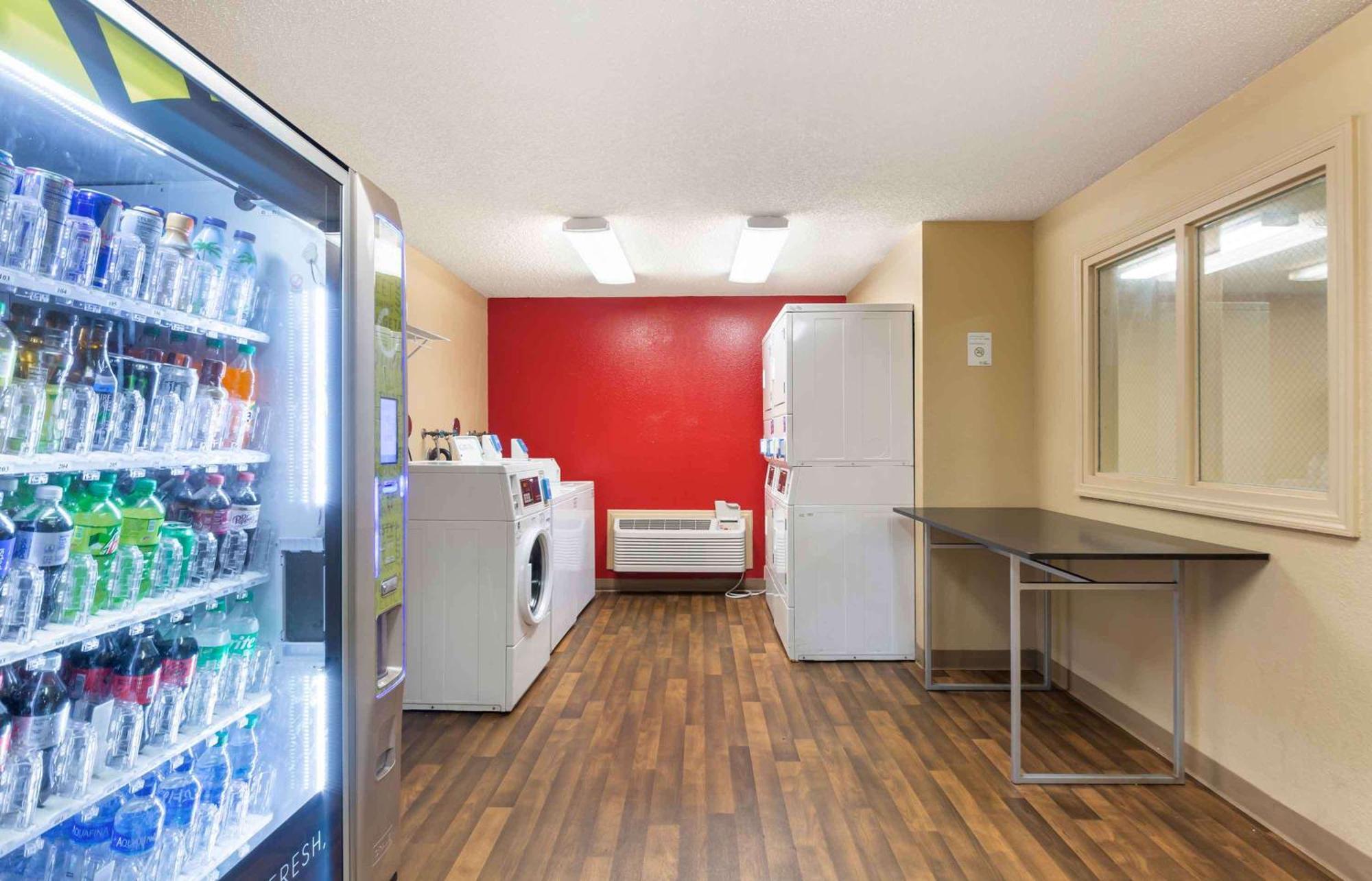 Extended Stay America Suites - Fort Lauderdale - Cypress Creek - Nw 6Th Way Bagian luar foto
