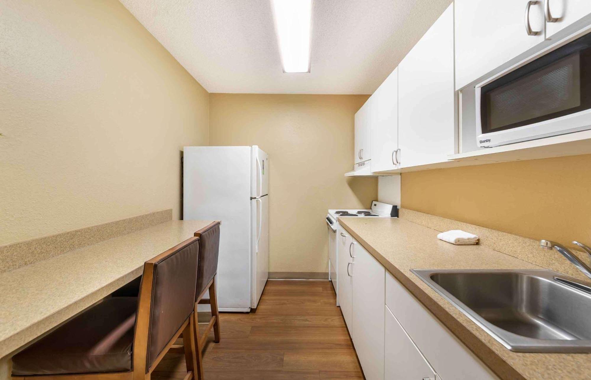 Extended Stay America Suites - Fort Lauderdale - Cypress Creek - Nw 6Th Way Bagian luar foto