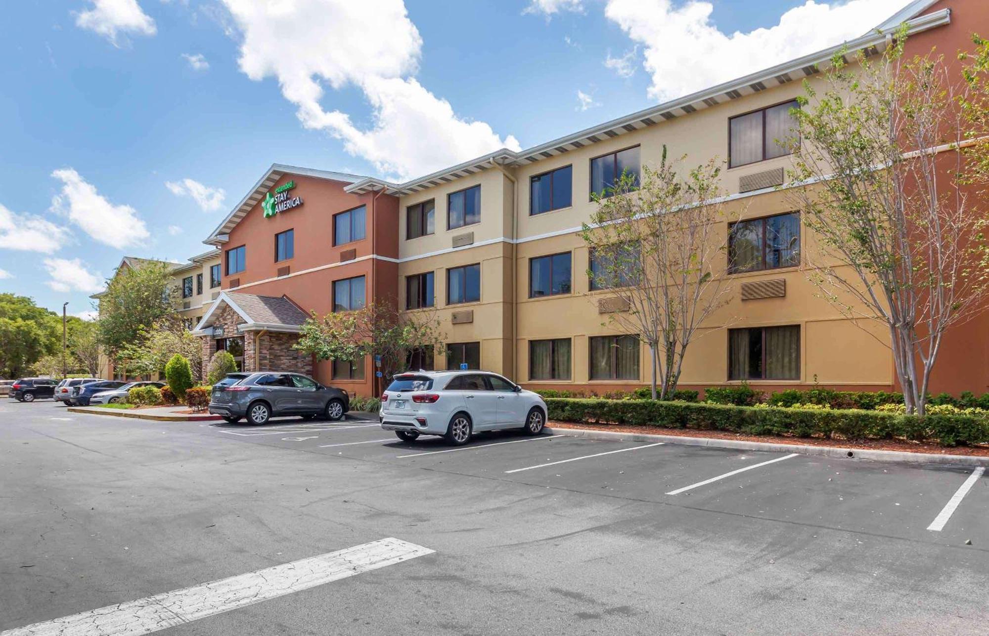Extended Stay America Suites - Fort Lauderdale - Cypress Creek - Nw 6Th Way Bagian luar foto