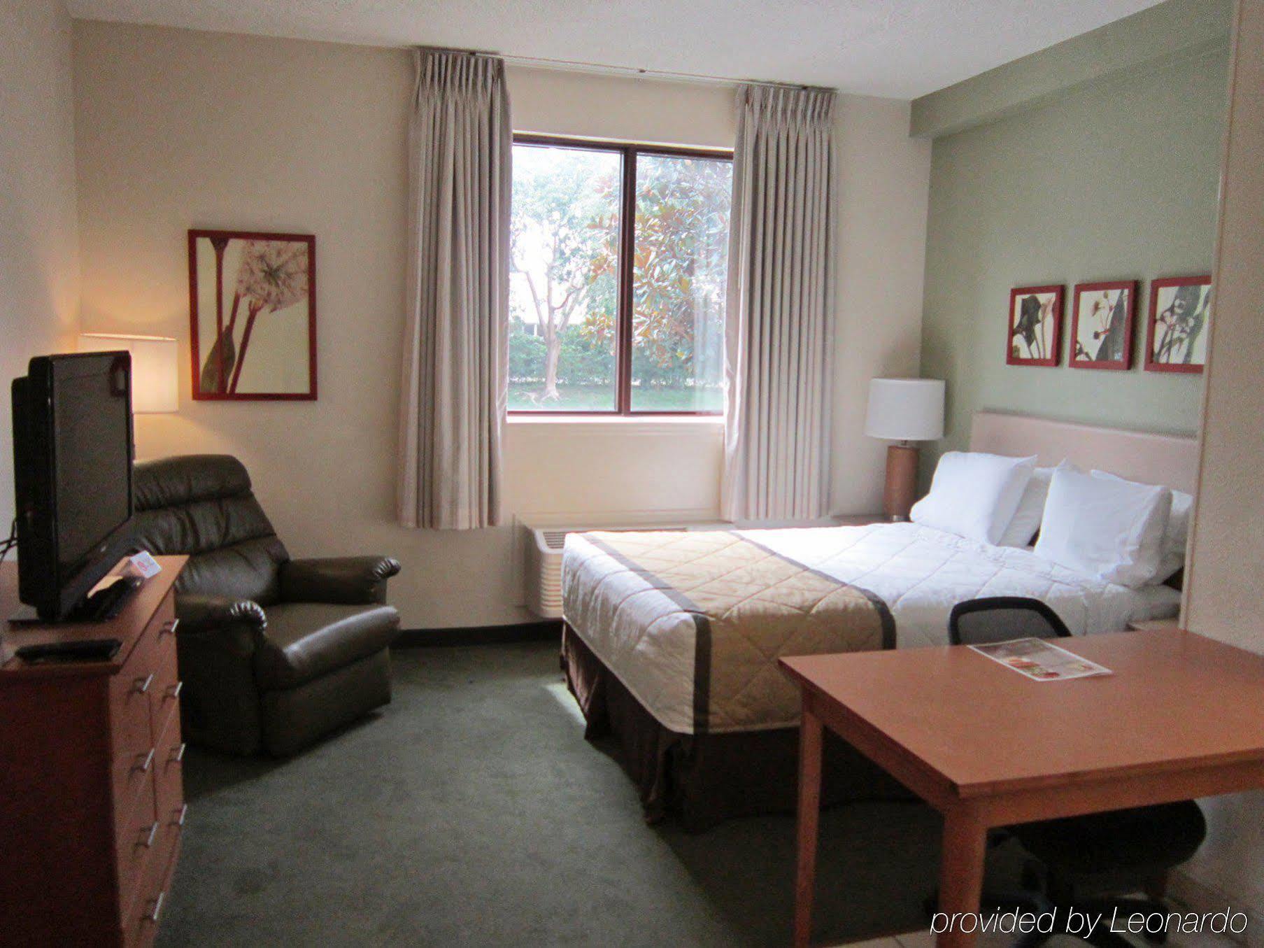 Extended Stay America Suites - Fort Lauderdale - Cypress Creek - Nw 6Th Way Bagian luar foto