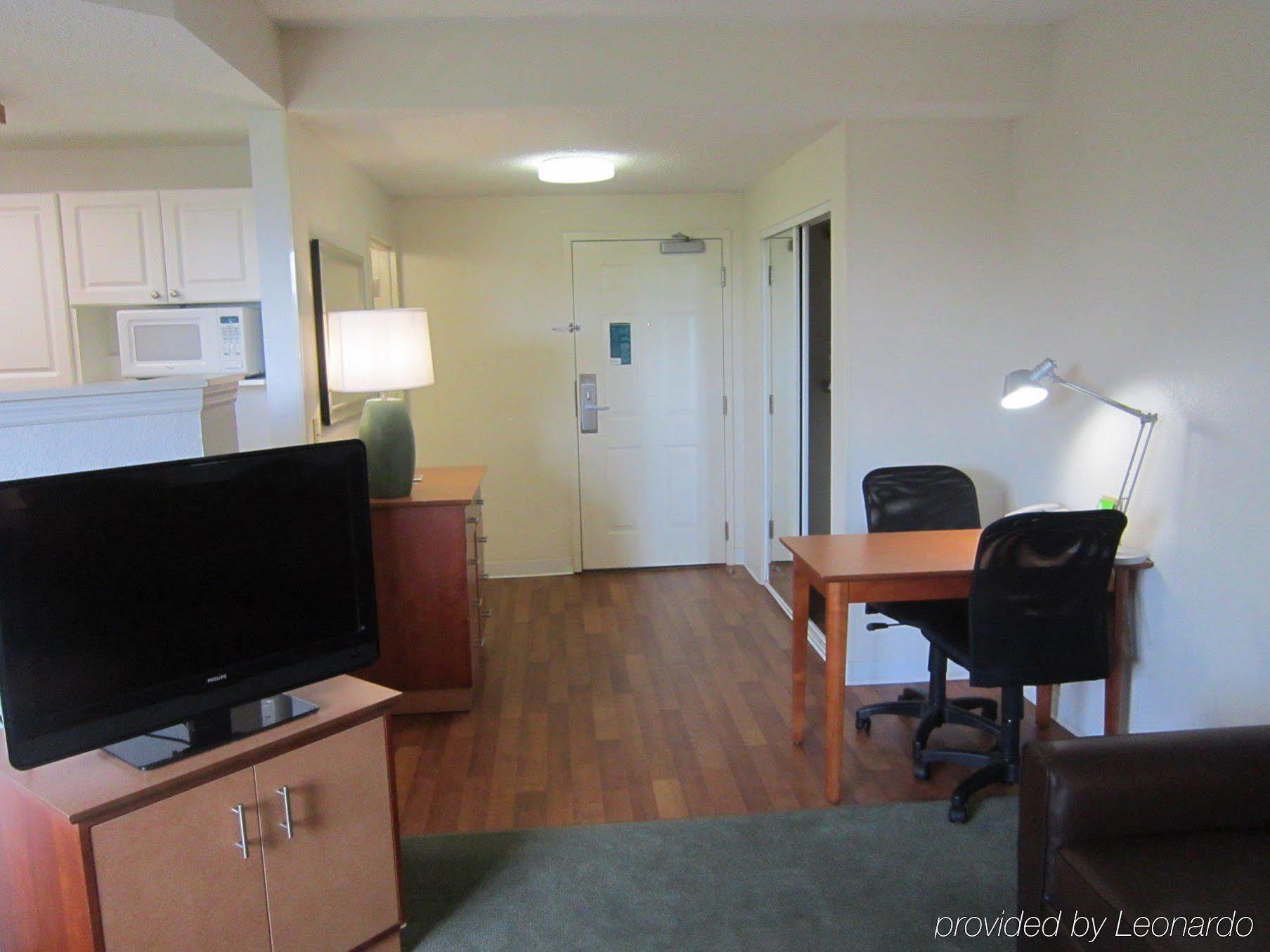 Extended Stay America Suites - Fort Lauderdale - Cypress Creek - Nw 6Th Way Bagian luar foto